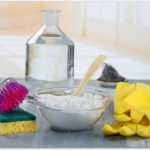 天然洗剤と掃除道具